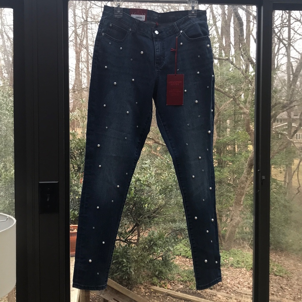 Jennifer Lopez skinny jeans.